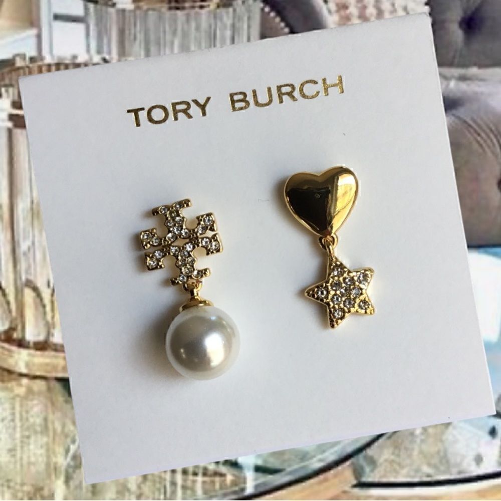 TORY BURCH MISMATCHED PEARL, HEART START DOUBLE T LOGO EARRINGS 14K GOLD/BRASS
